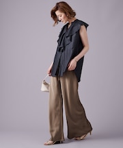 ラッフルデザインフレンチスリーブブラウス