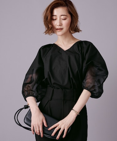 シアーボリュームスリーブVネックブラウス