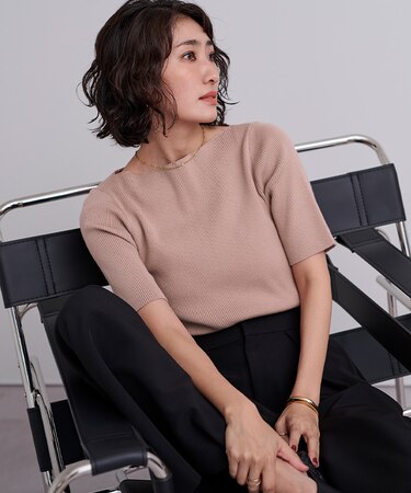 ボートネックハーフスリーブリブニット