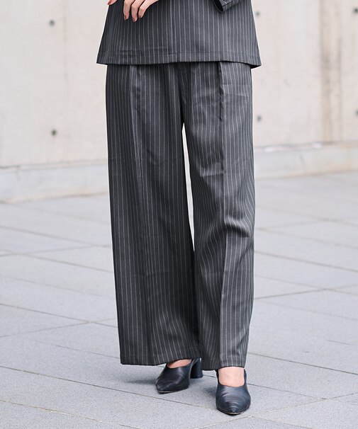 センタープレスタックワイドパンツ