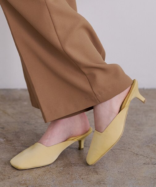 サテンミュールサンダル