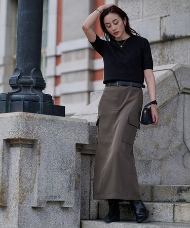 ローウエストサテンライクカーゴスカート