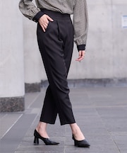ハイウエストタックテーパードパンツ