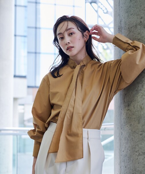 プチハイネックボウタイブラウス