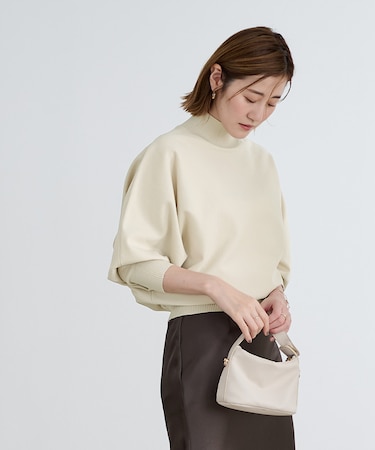 スポンディッシュハイネックドルマンスリーブニット