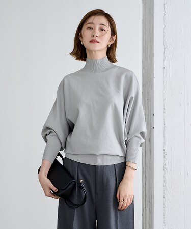 スポンディッシュハイネックドルマンスリーブニット