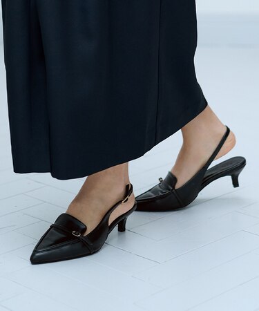 スリングバックローファー