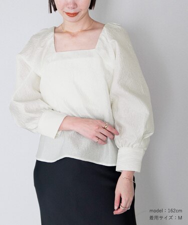 ふくれジャガードボリュームスリーブトップス