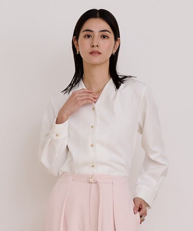 ゴールド釦パイピングデザインブラウス