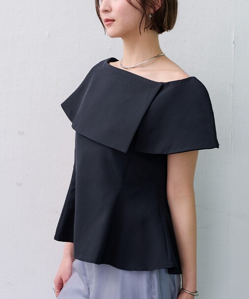 ケープデザインペプラムトップス