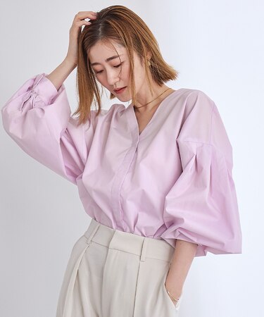 Vネックボリュームスリーブブラウス