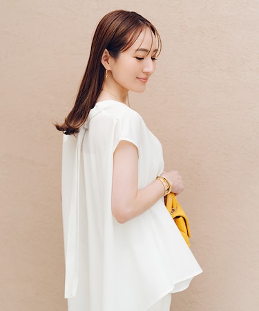 ディープVネックボウタイブラウス