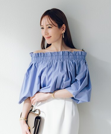フリルオフショルダーボリュームブラウス