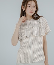 ゴールド釦ジオメトリックフリルブラウス