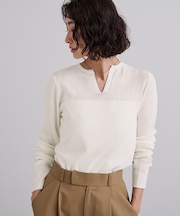 チクチクしないウールブレンドキーネックリブニット