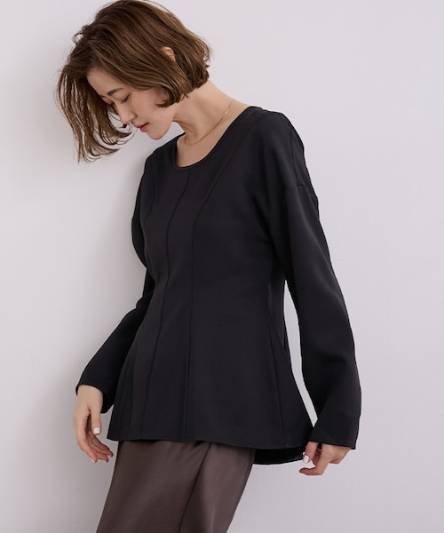 ゆあ ディープVネックフレアトップス | ur's（ユアーズ）