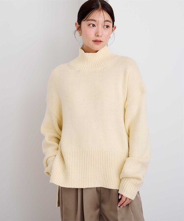 ハイネックサイドスリットオーバーサイズニット