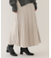 サテンプリーツスカート