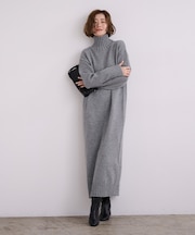 タートルネックIラインニットワンピース