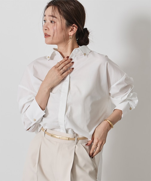 カラーポイントゴールド釦シャツ