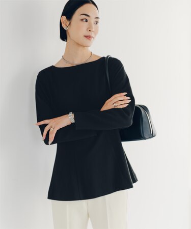 ボートネックペプラムブラウス