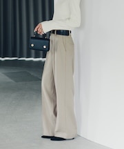 ピンタックセンタープレスワイドパンツ