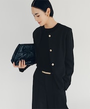 美シルエットゴールド釦ペプラムジャケット