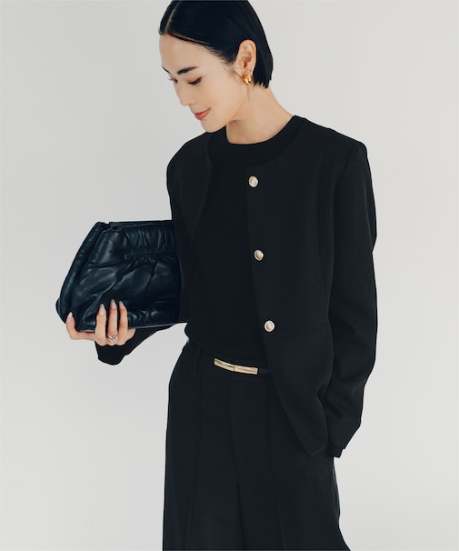 美シルエットゴールド釦ペプラムジャケット