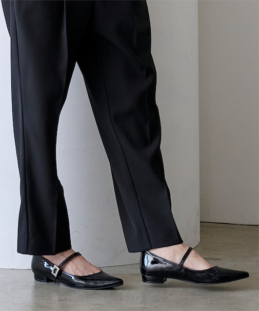 ビジューベルトパンプス