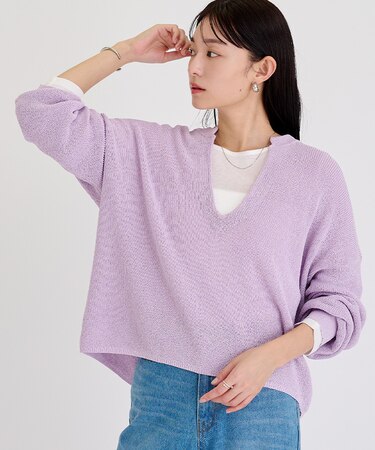 ミドルゲージディープVネックニット