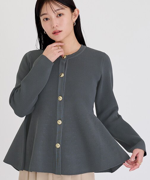 ゴールド釦ペプラムカーディガン