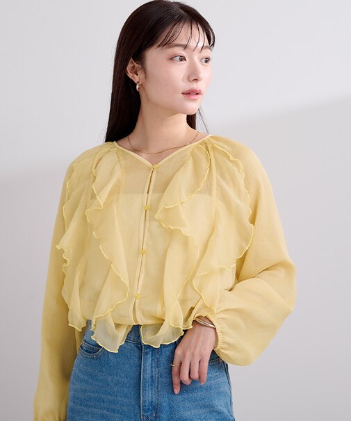 シアーラッフルブラウス