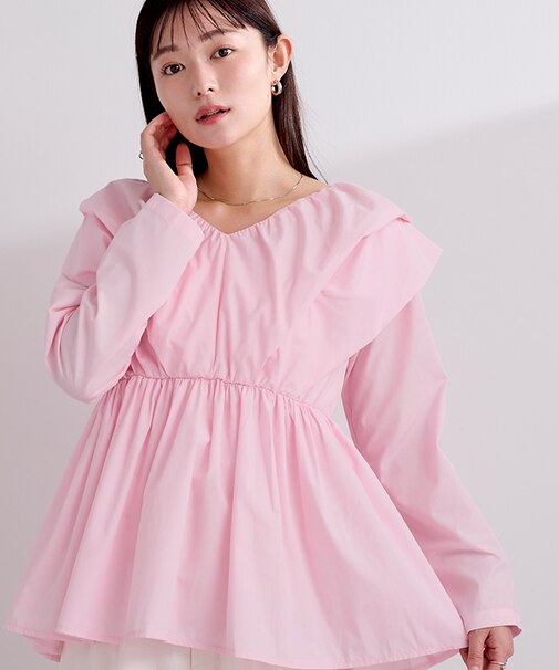 タックショルダーペプラムブラウス