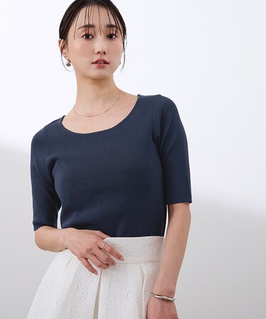 ラウンドネックハーフスリーブニット