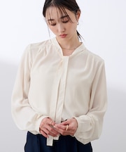 Vネックタイブラウス