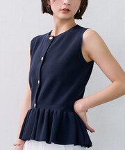 ゴールド釦ペプラムノースリーブニット