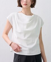 ショルダータックドレーププルオーバー