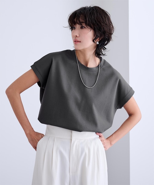 機能性カットソーフレンチスリーブトップス