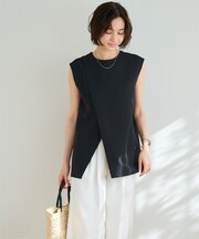 クルーネックスリットブラウス