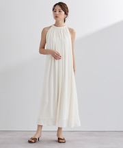 コードネックボリュームワンピース