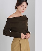 美ラインオフショルダーニット