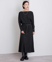 ボートネックボリューム袖ニットワンピース