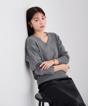 ふんわりVネックニットプルオーバー