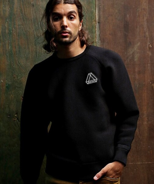 【JUSTPLAY】ワッペン付き7Gガータ編みクルーネックニット