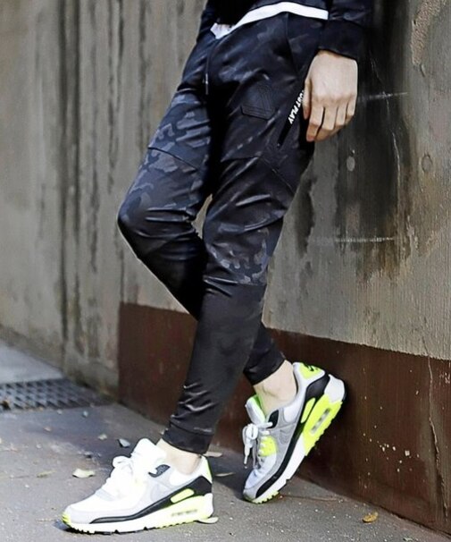 【JUST PLAY】カモ柄ジャガード立体ジョガーパンツ