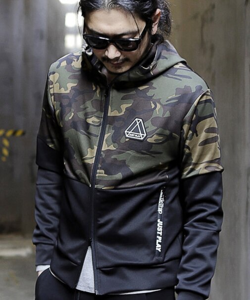 【JUST PLAY】カモ柄プリントZIPアップパーカ