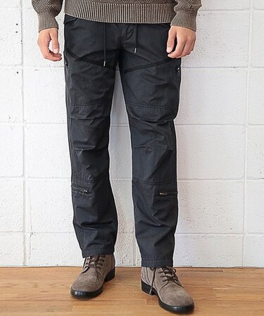 パラシュートパンツ