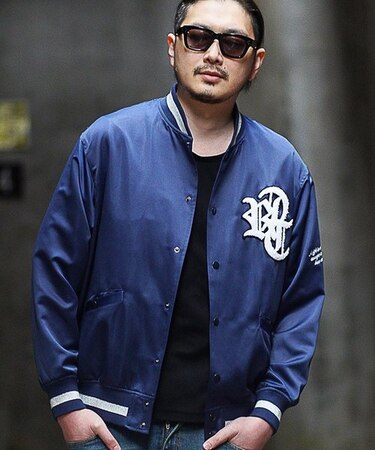 バックサテンスタジャン