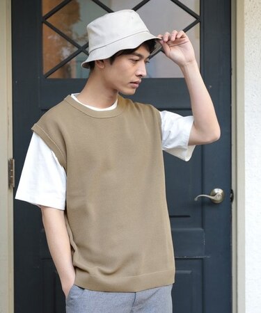 ニットベスト＆ナチュラルストレッチTシャツ（2点セット）