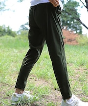 WONDERSHAPE(ワンダーシェイプ) スリムテーパードパンツ
